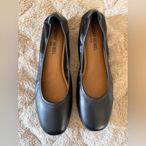 Josef Seibel Women's Classic Black Flats